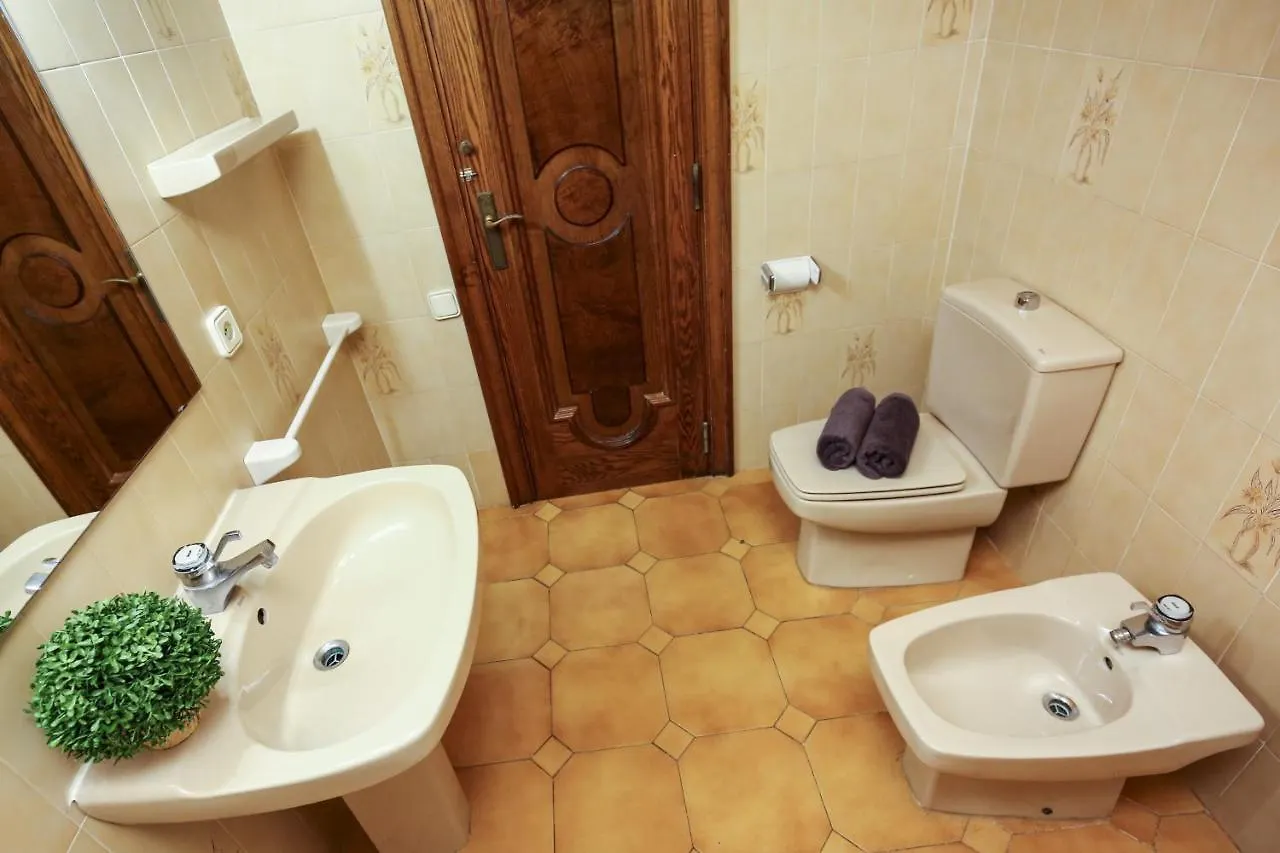 Geranis Villa Only Families Planet Costa Dorada Villafortuny Spagna
